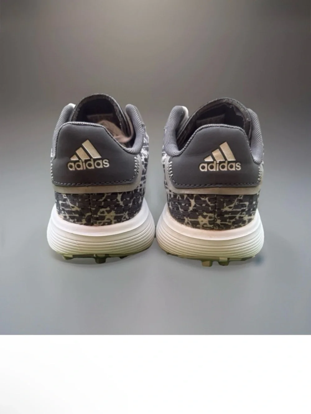 adidas Boys US 4 Gray and White Animal Print Athletic Sneakers GUC *READ*